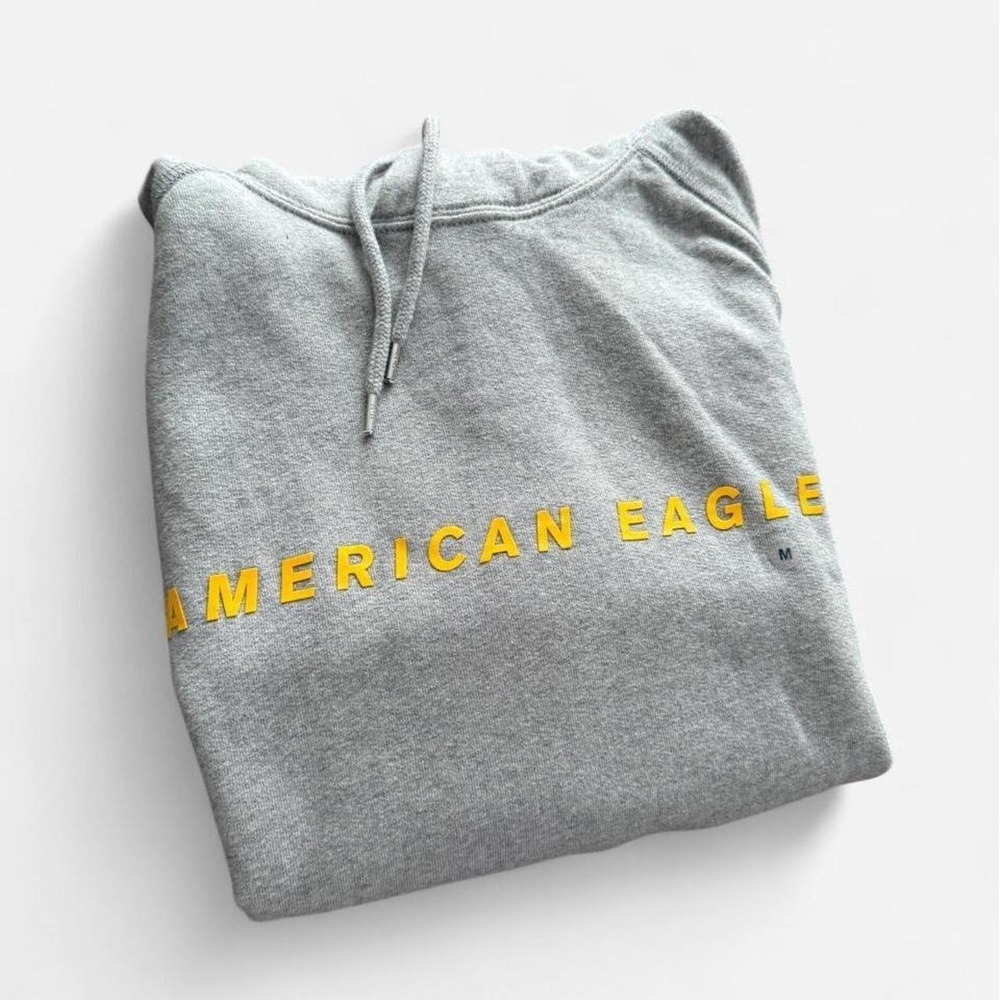 NWT Eagle Outfitters "AEUSA" gray hoodie yellow text'AMERICAN EAGLE', size M